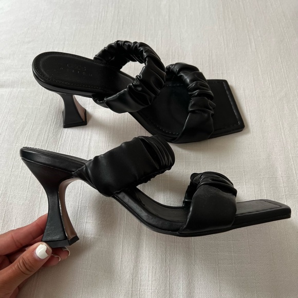 Asos Design Harling Square Toe Ruched Mid Heel Sandals - Picture 2 of 5